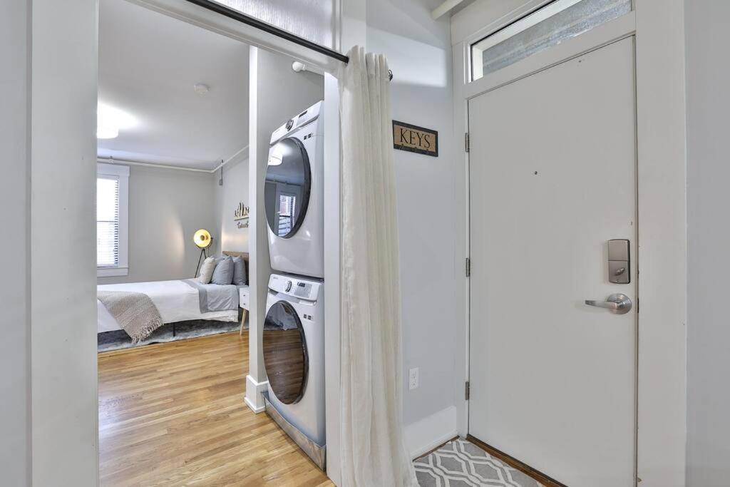 **new Radiant In The Thrust Of Otr* W/parking Apartment *